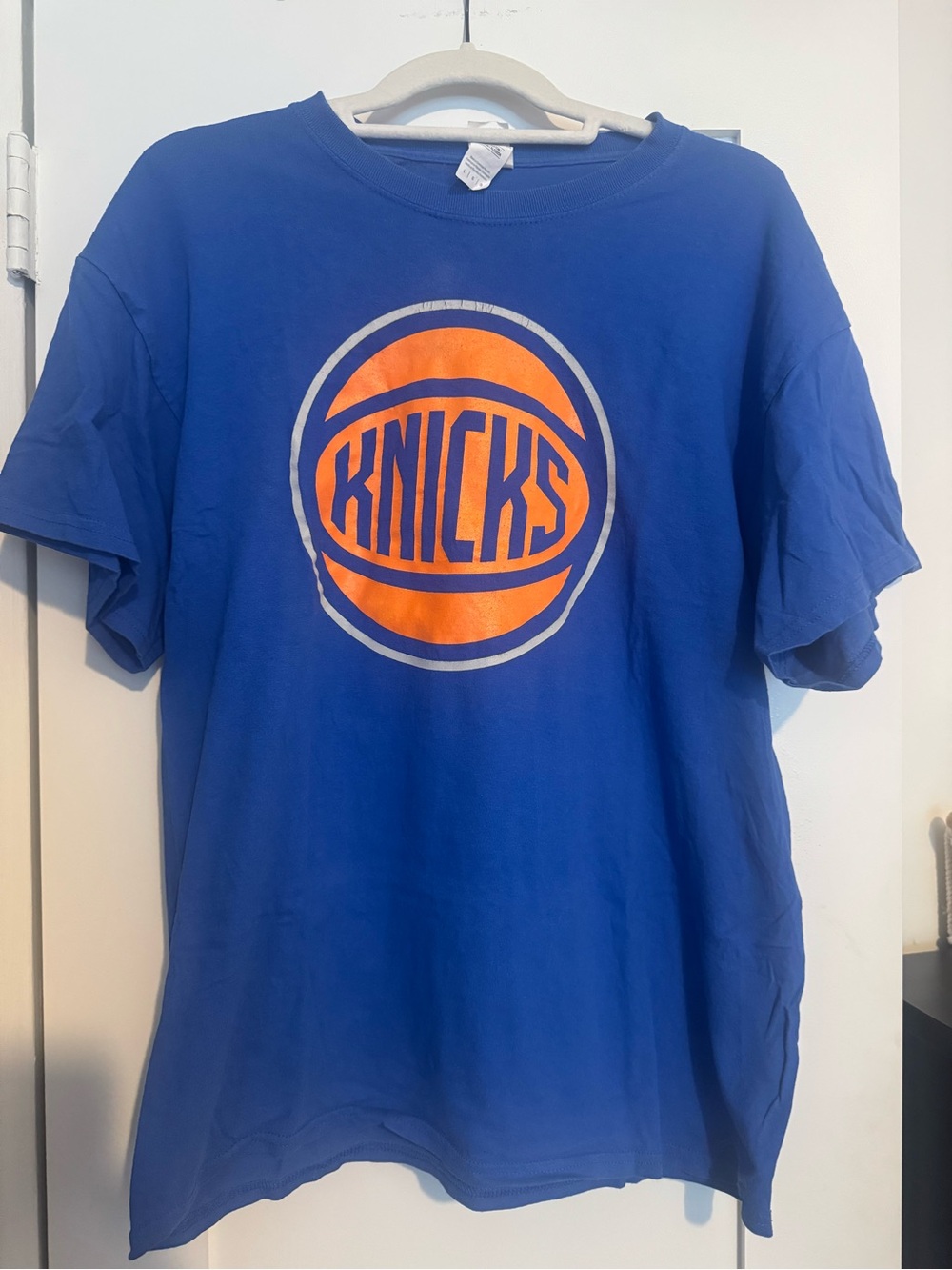 Large New York Knicks Blue T-Shirt with Orange Logo